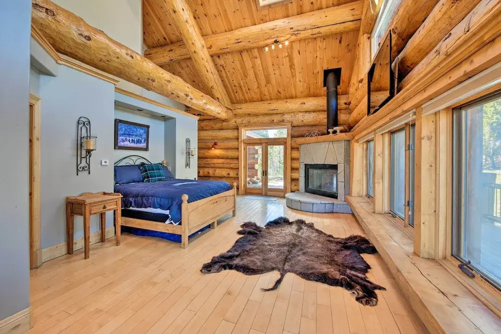 22str-00019 Fairplay High Country Lodge w/ Hot Tub