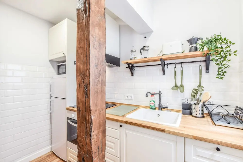 Room to Rent Plaza de Chueca Apartment