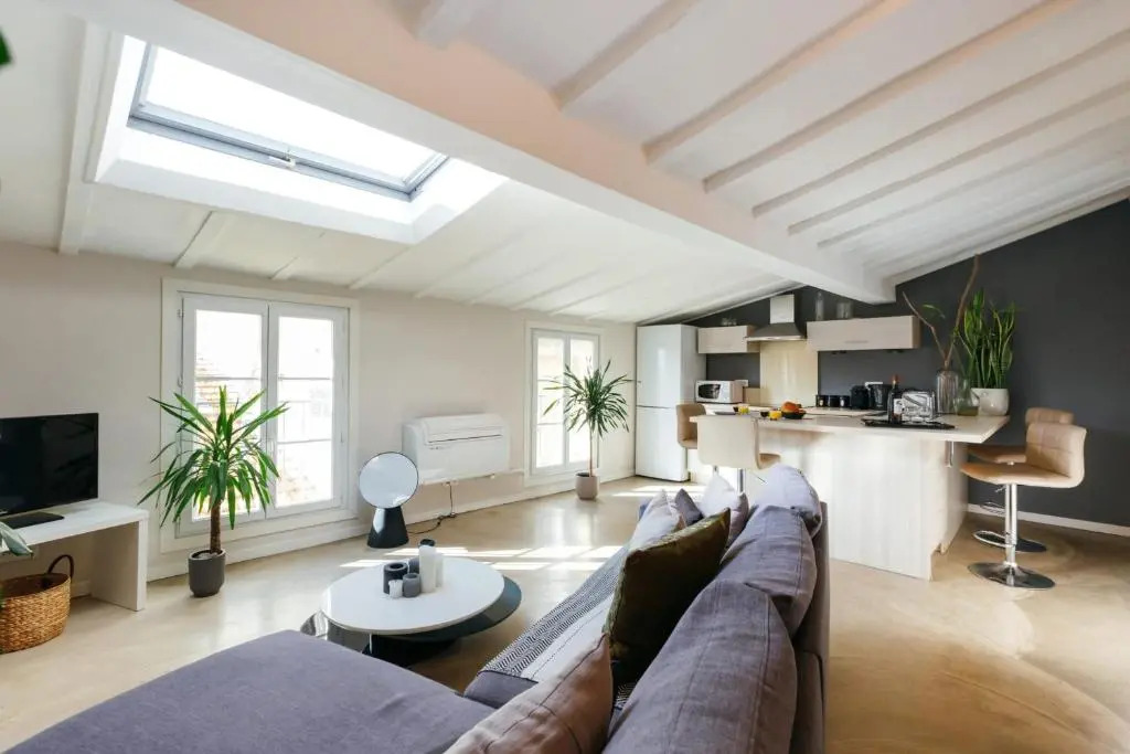 #16 The Heart of the Old Town Nice AC 5 mins walk to Promenade des Anglais