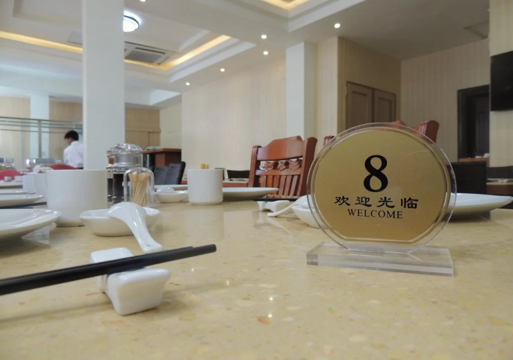 Dela Chambre Hotel