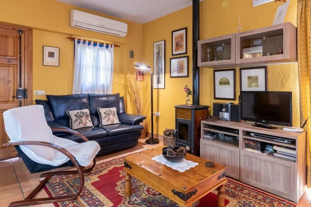 1133 Villa Dachita