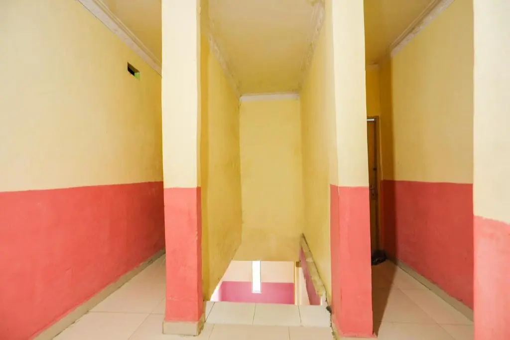 Hotel O Emes Jaya HomestayNearSamsung Electronic Indonesia PT