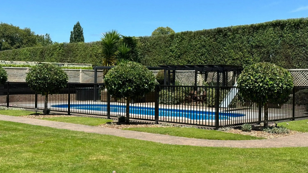 Tiny House Oasis Cambidge-Pool-Hamilton Airport 10mins