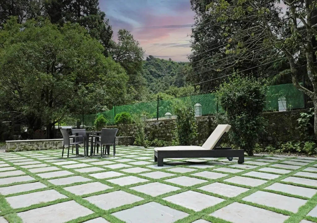 Stanley House-2 BHK Heritage Home+garden, Nainital