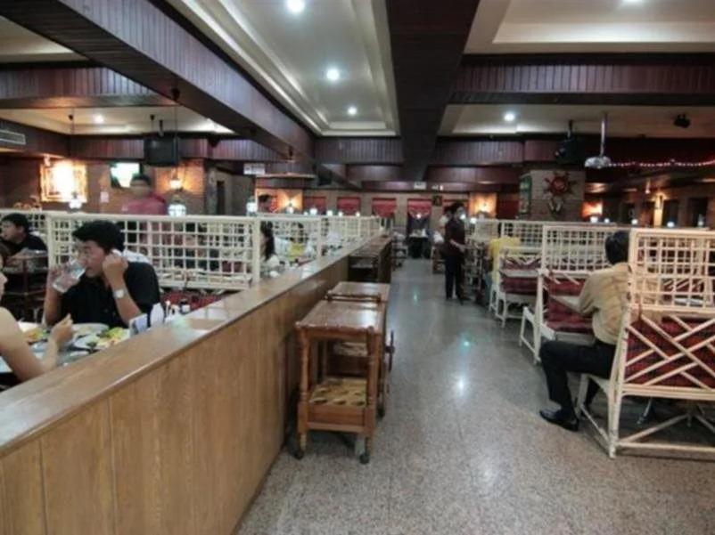 13 Coins Tower Hotel Ratchada