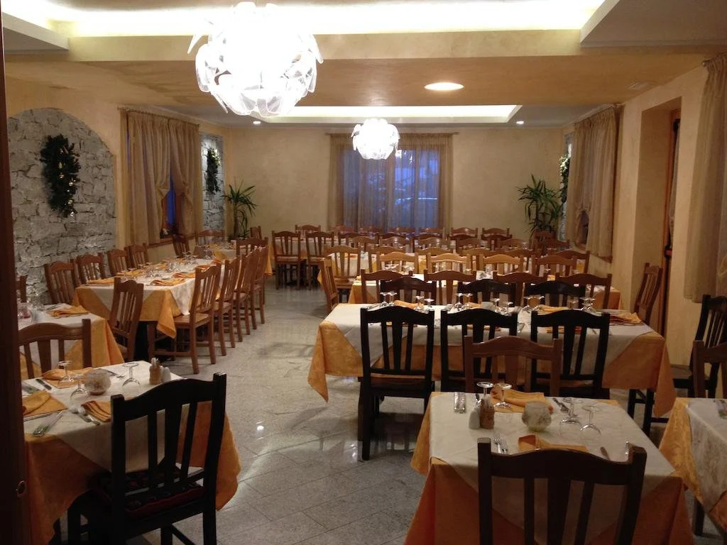 Albergo Ristorante Pizzeria DEL PONTE