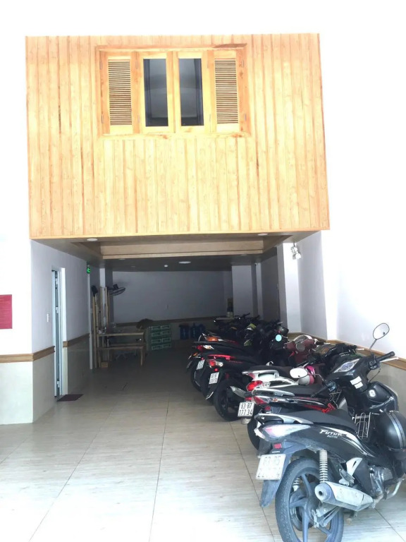 Love Hotel & Apartments