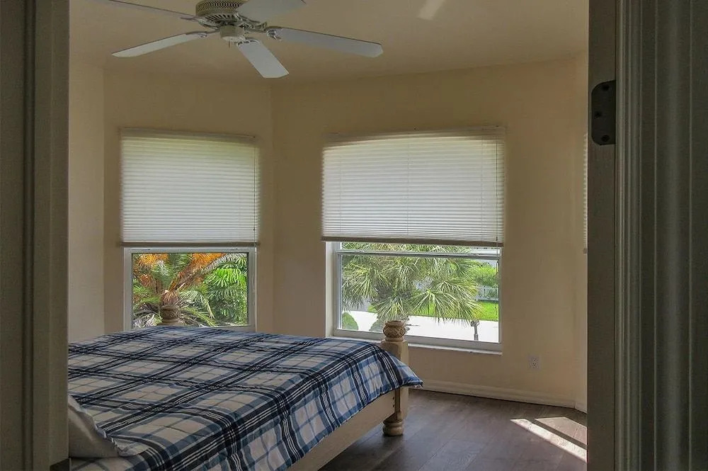 21650 Indian Bayou House by RedAwning