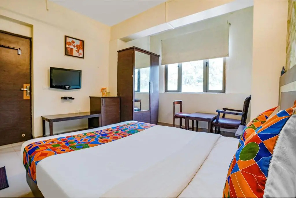 FabHotel Gargi Deluxe - Nr Raja Dinekar Musuem