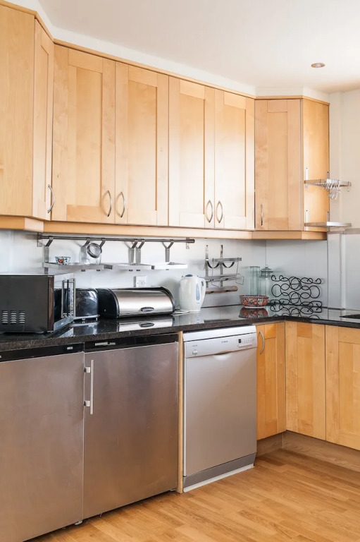 Trendy 3BR Flat in Notting Hill
