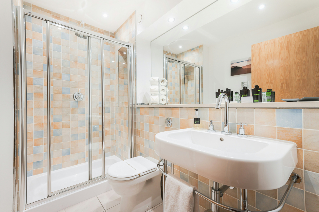 Highland Apartments by Mansley