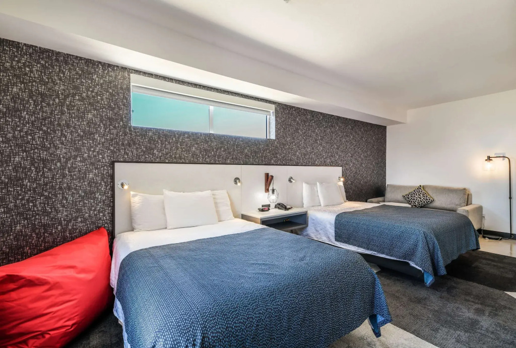 Hy-Lo Hotel
