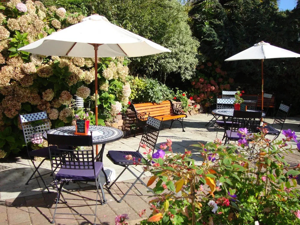 The Old Bank House Hotel
