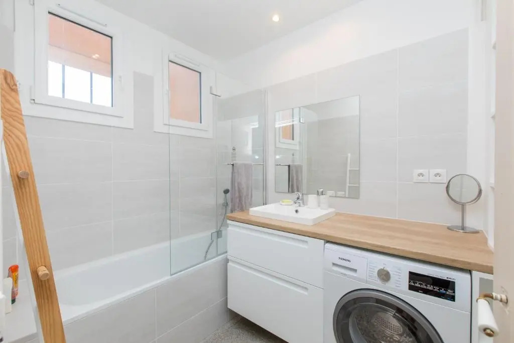 Palais Madrid, Croisette, 5 people, bright 2 bedroom flat