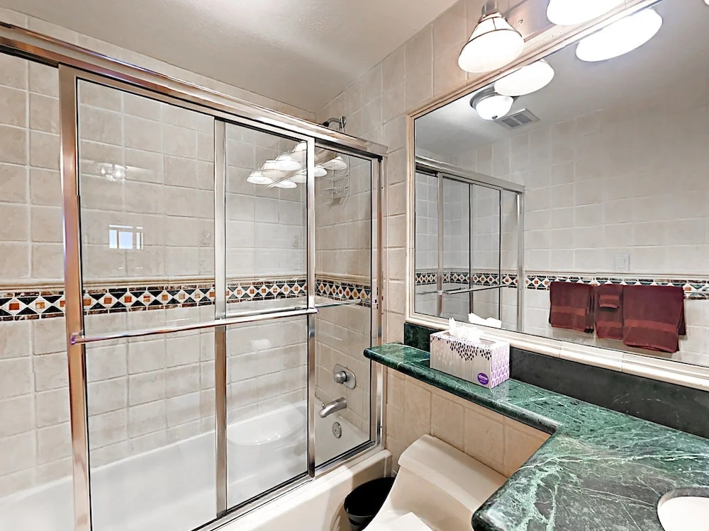 940 Waters Ave Condo Unit 101 - 2 Br condo by RedAwning