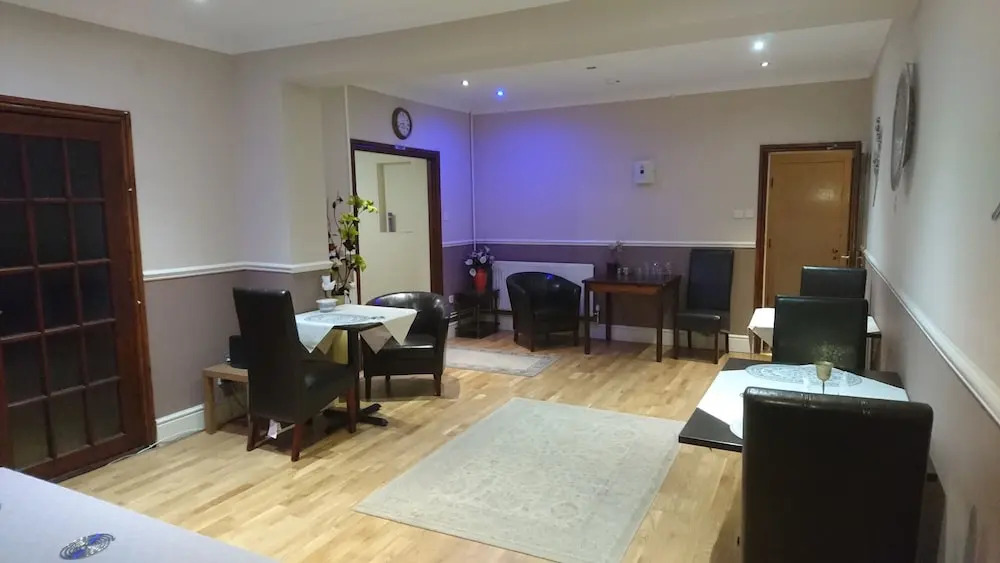 Arman Lodge House