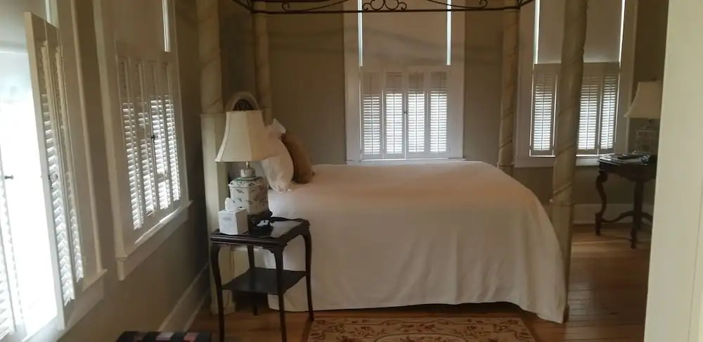 Downtown Guest Quarters Hotel