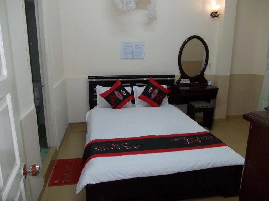 Gold Star Hotel