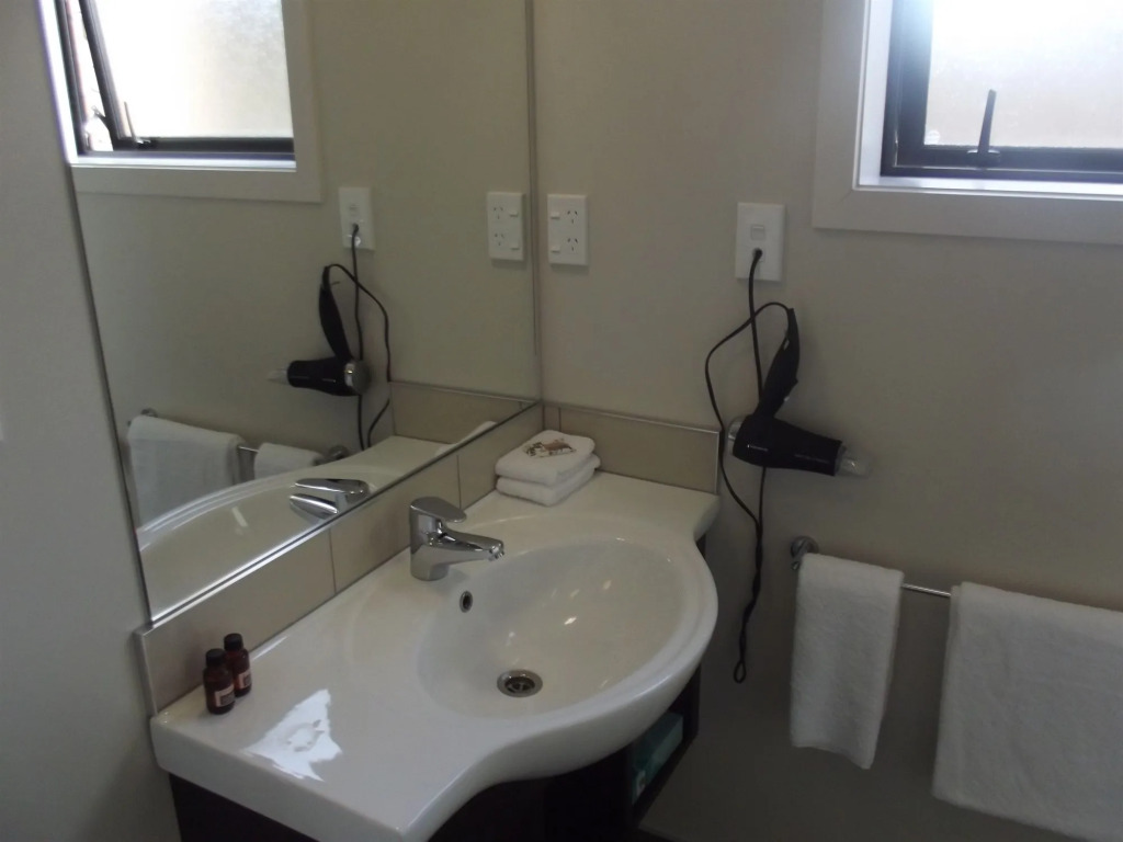 Arena Court Motel
