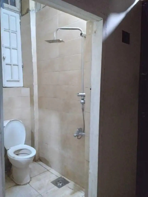 Grand Safari Hostel