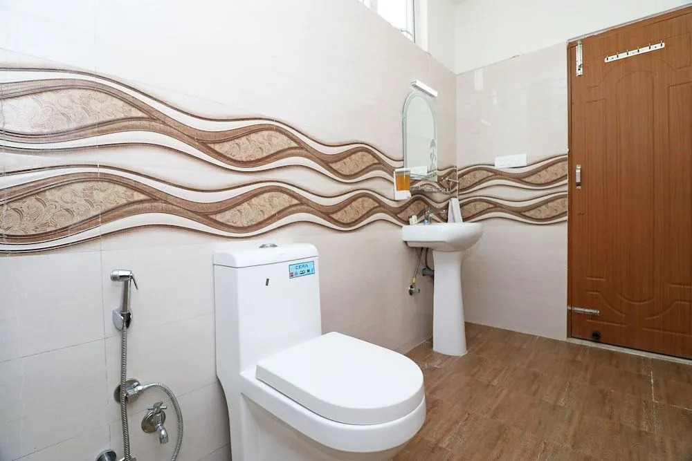 OYO 23660 Nath Residency Guest House