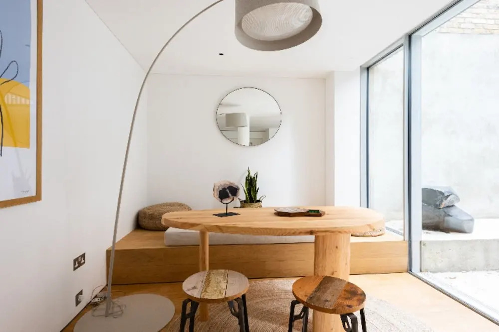 The Chelsea Walk - Modern & Bright 3BDR House with Rooftop & Parking