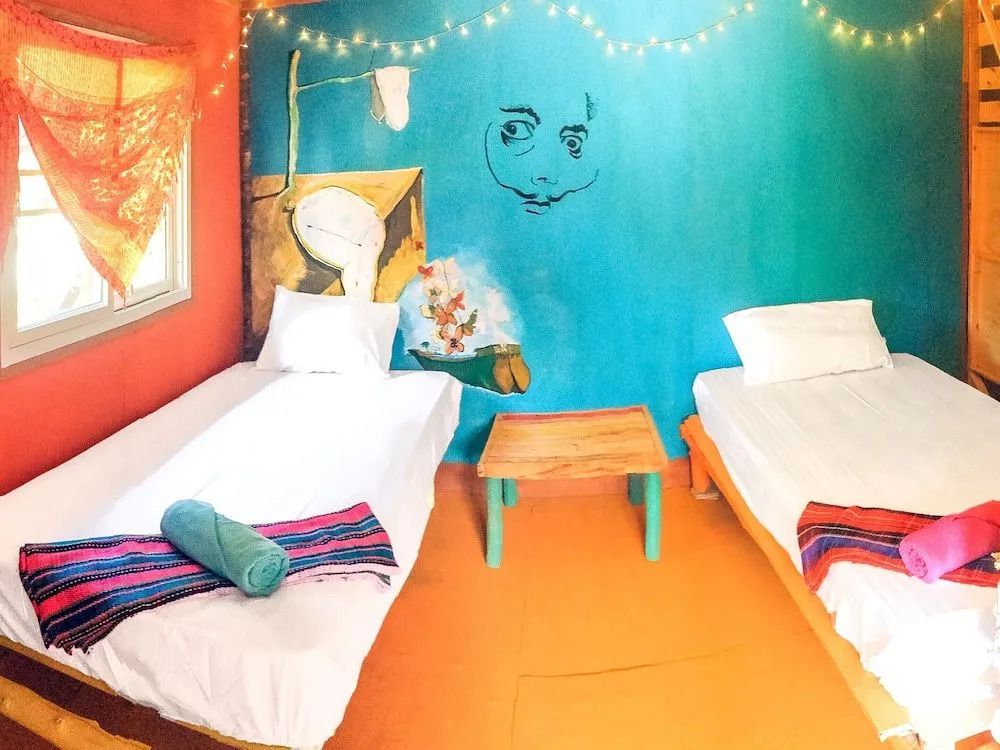 Wild Flower Hostel Koh Lanta