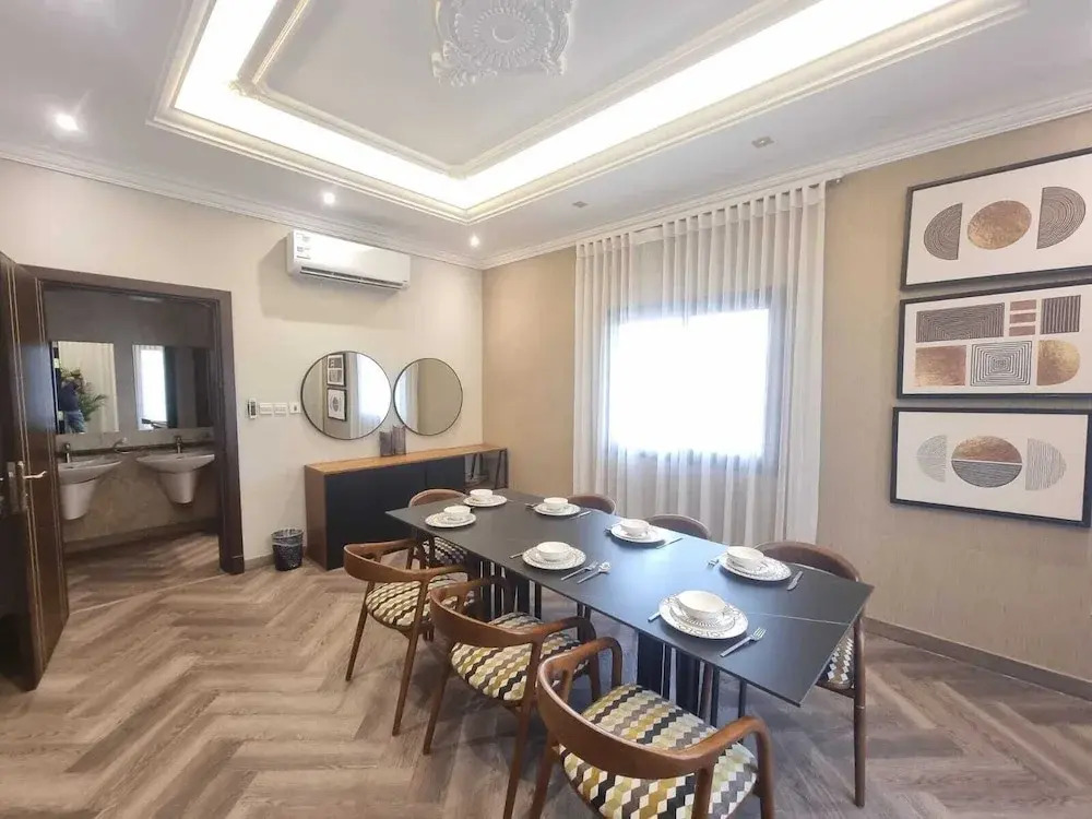 HOMETEL KHOZAMa