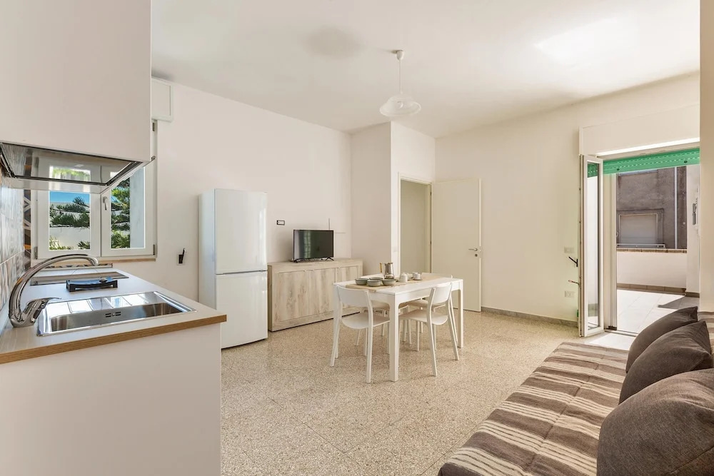 2431 Sunny Beach Apartments - Bilo Ocean by Barbarhouse