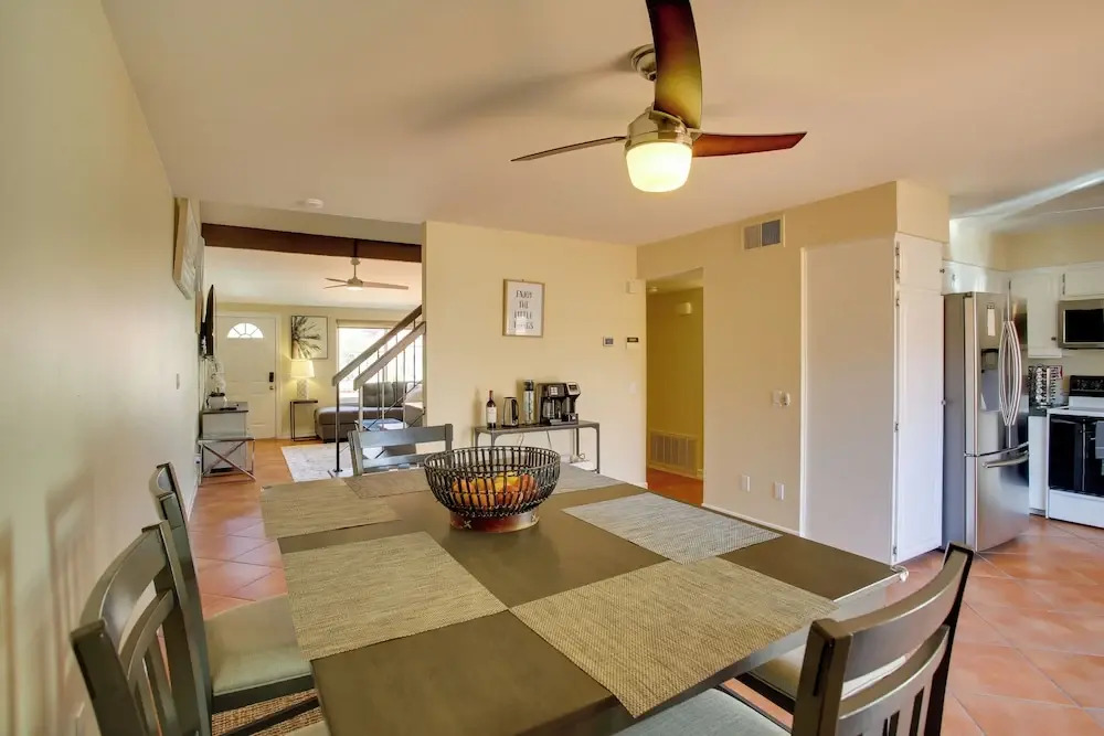 Townhome w/ Pool Access, Near Dtwn Palm Springs!