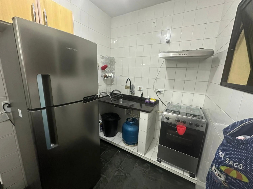 tríplex centro piscina churrasqueira e lava seca em Condomínio com 90m2