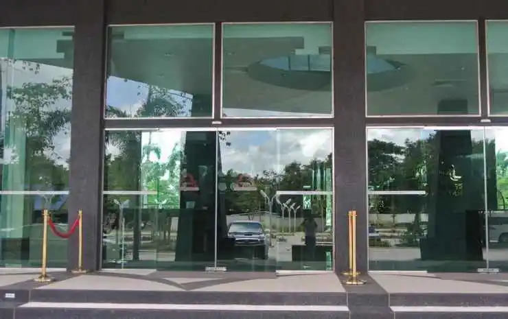 Alvarez Hotel
