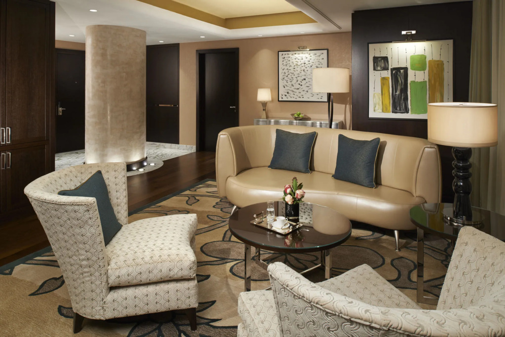 Отель Ritz-Carlton Алма-Ата