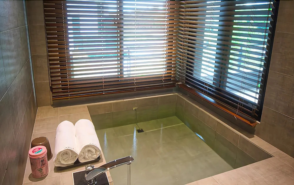 The Sunbeam Hideaway B&B