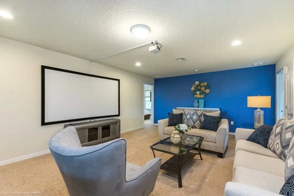 8875 Ultimate 8 Bedroom 6 Bathroom Windsor