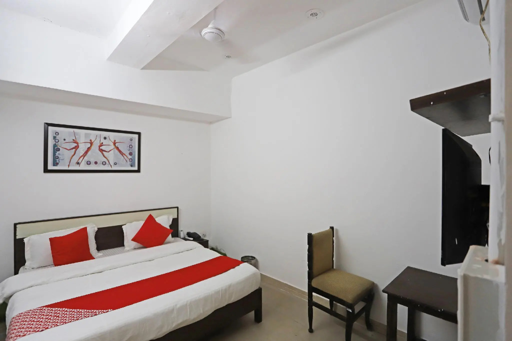 OYO 45947 Aravali Residency
