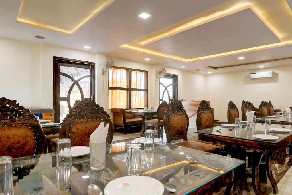 Collection O 76042 Hotel Rk Heights And Banquets