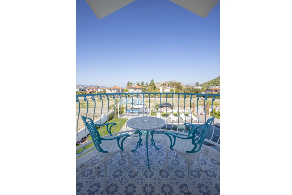 Villa Blue Island