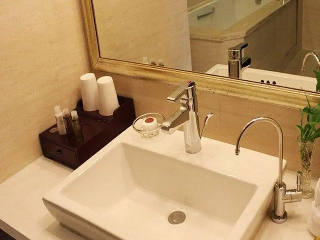 Jin Jiang Royal Palace Hotel