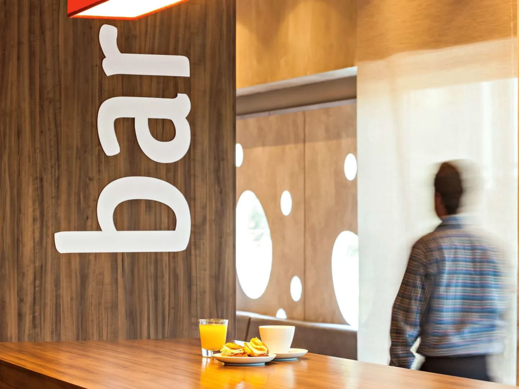 ibis Pilar