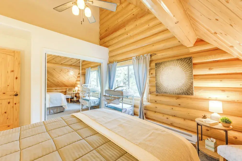 Mountain Cabin w/ Hot Tub: 4 Mi to Shaver Lake!