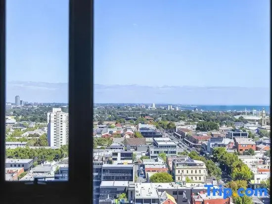 Deluxe 2B 1B Bay View Condo