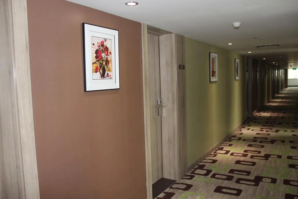 Apple Hotel