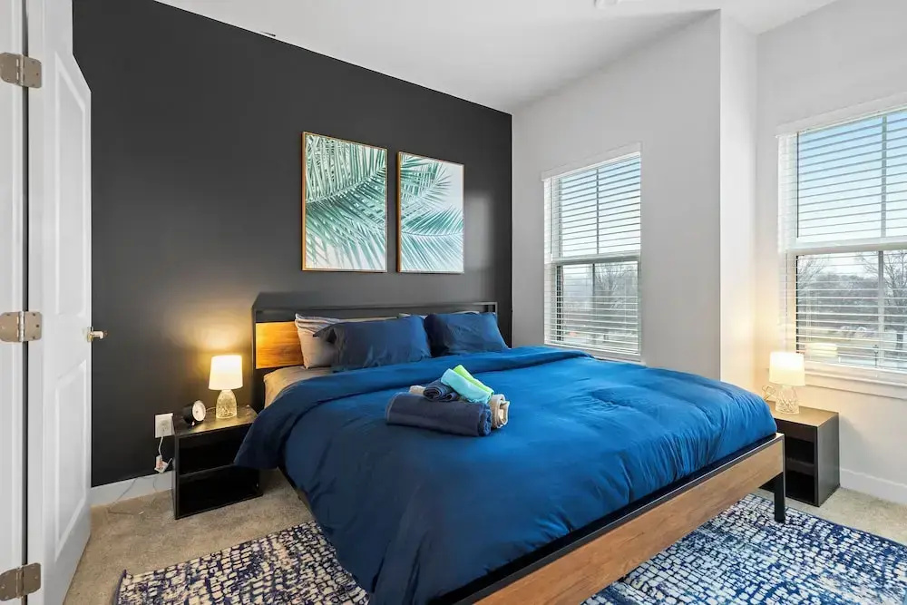 Luxe King 3BR Townhouse Uptown Charlotte