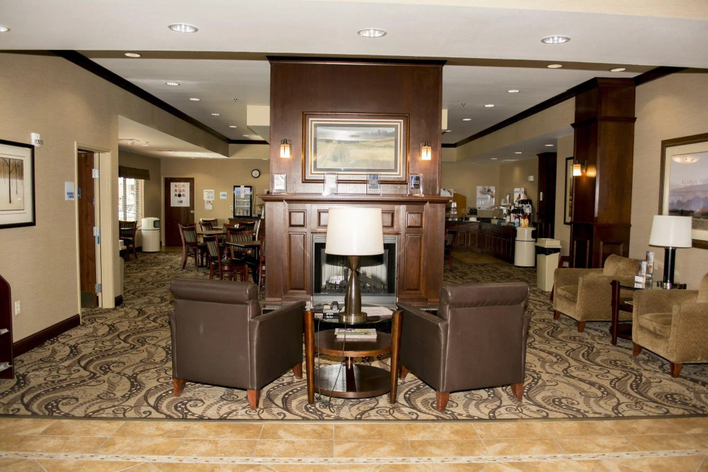 Holiday Inn Express & Suites - Mason City by IHG