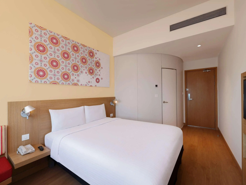 ibis Gurgaon Golf Course Road Hotel