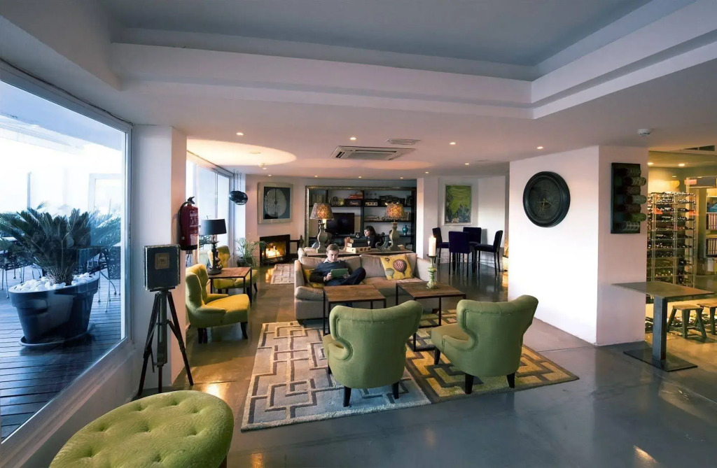 Hotel Feliz