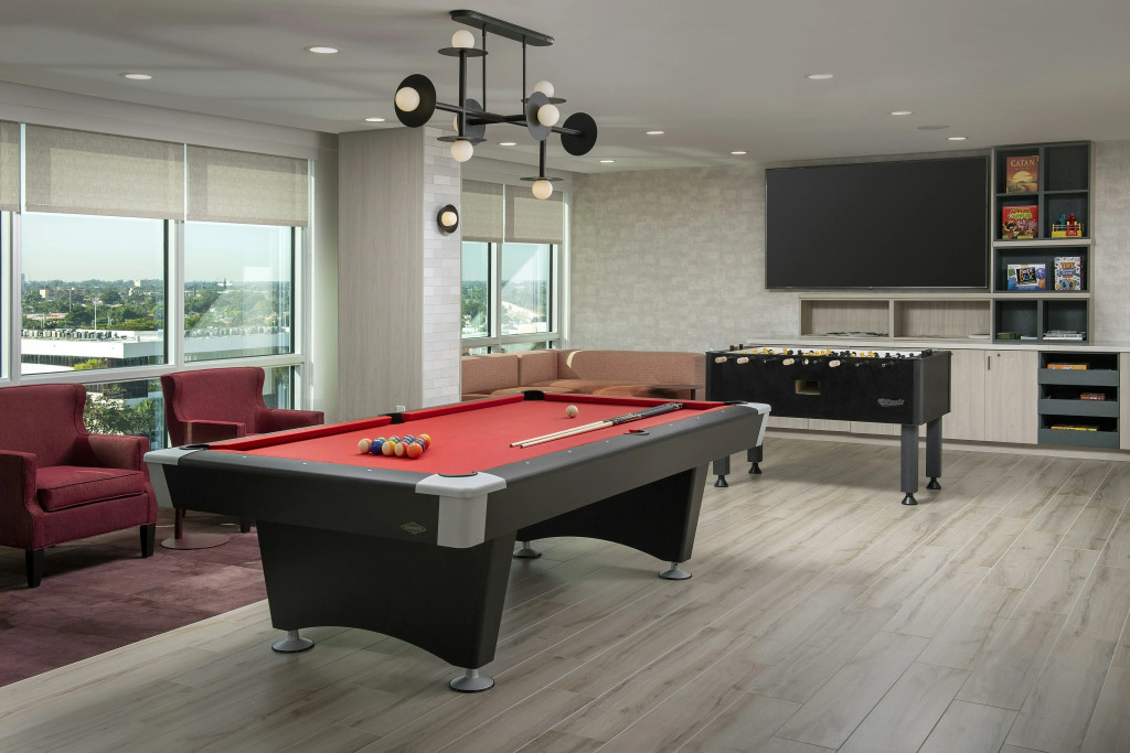 Home2 Suites By Hilton Miami Airport South Blue Lagoon