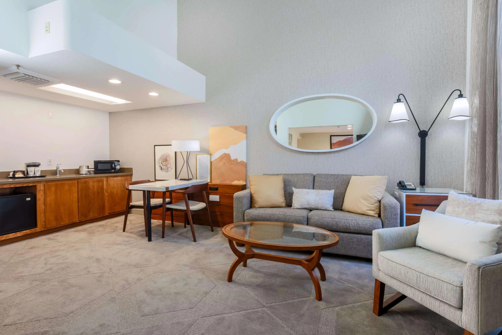 DoubleTree Suites by Hilton Hotel Sacramento - Rancho Cordova
