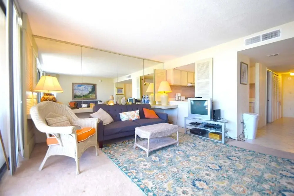 Fountainhead 209 1 Bedroom Condo by RedAwning